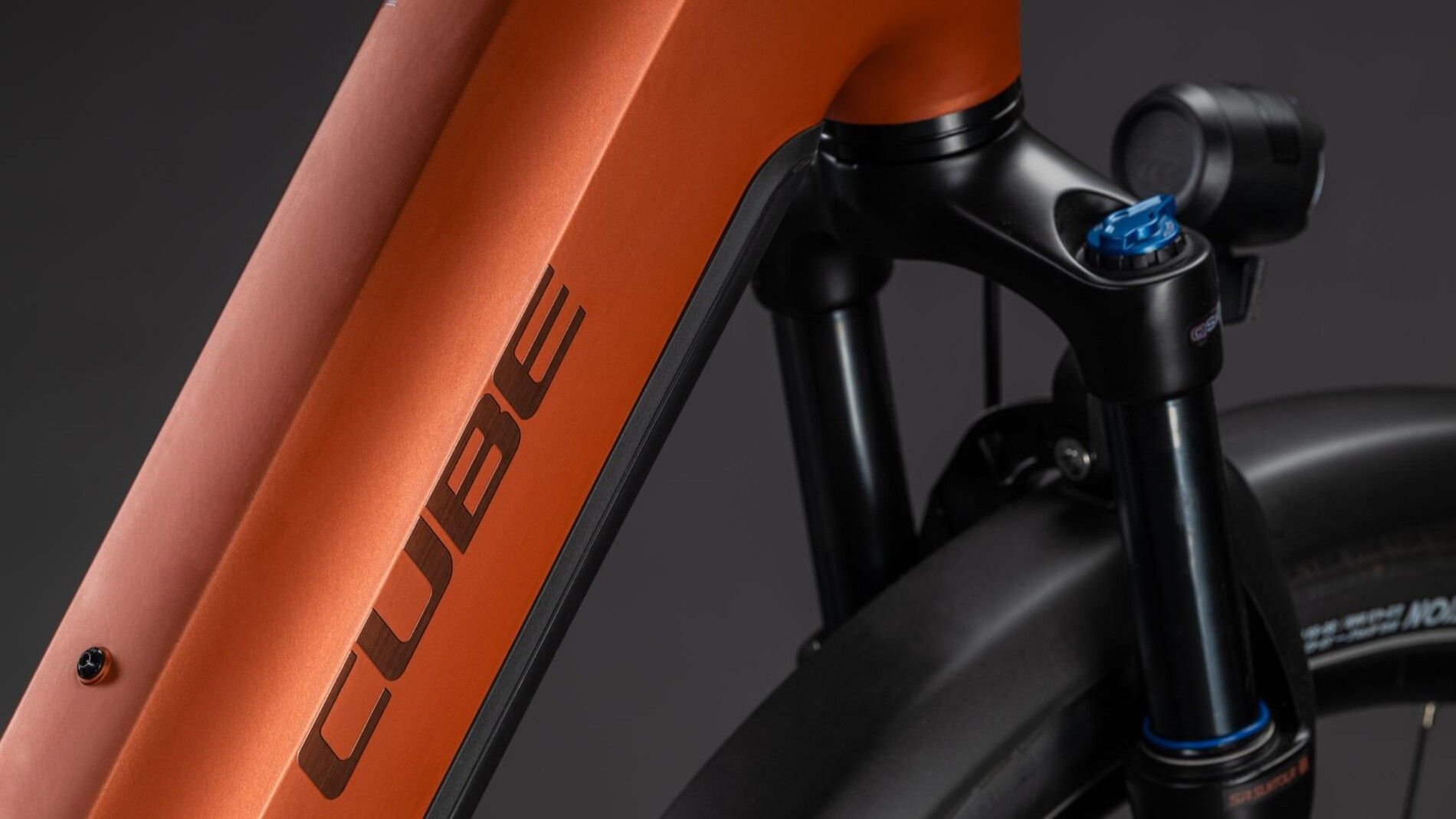 cadre aluminium vélo électrique cube touring hybrid comfort SLX