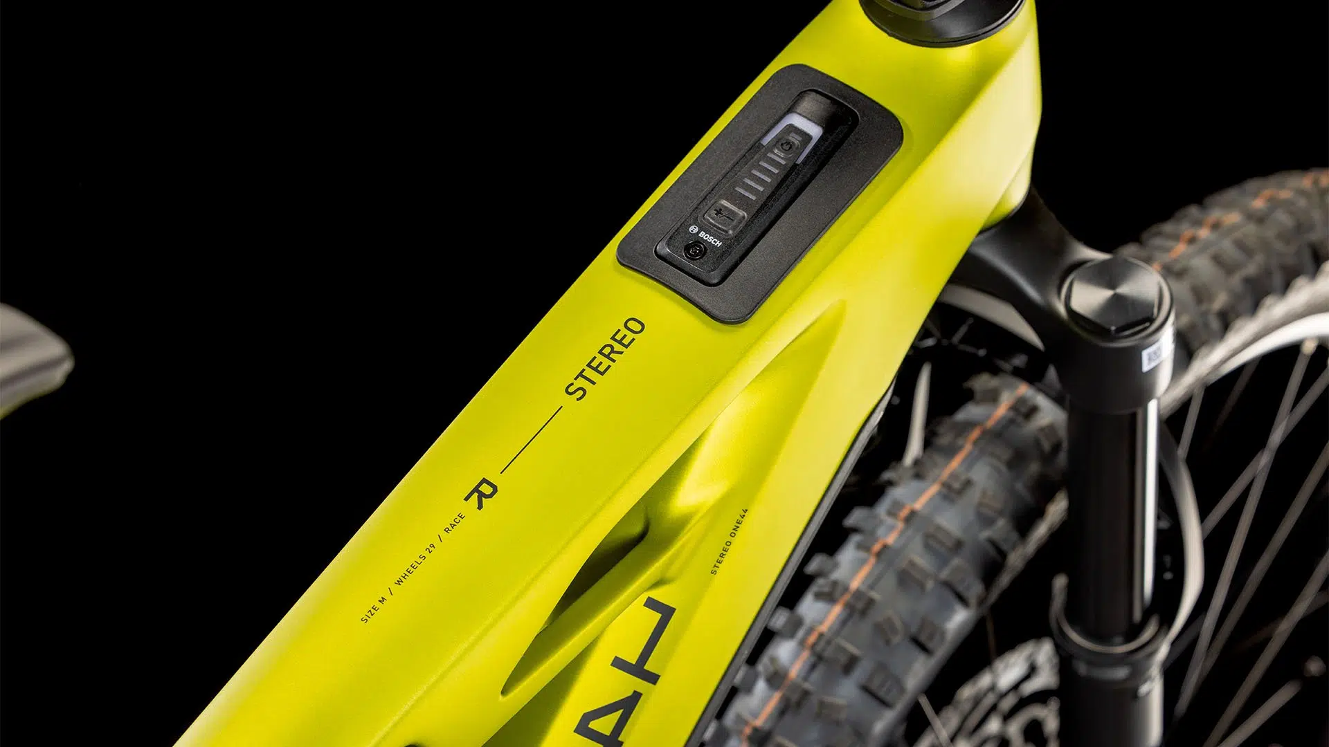 écran display bosch dans top tube cadre vtt electrique cube